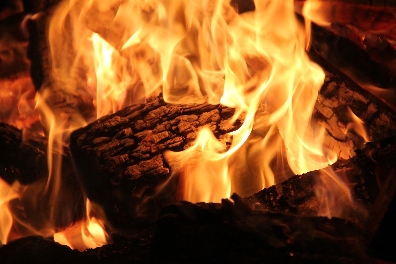Expert Fireplace Cleaning in Redondo Beach, CA Professional Fireplace Cleaning Services In Redondo Beach California